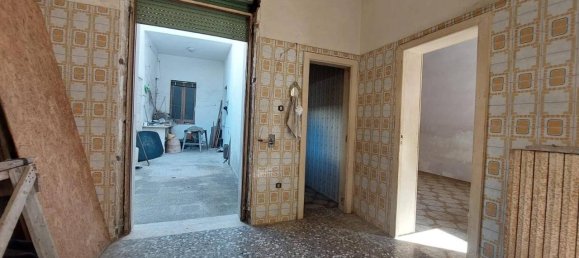 Apartamento de 4 habitaciónes en San Cesario di Lecce, Italy No. 28031 3
