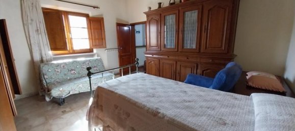 4-Zimmer Haus in Seravezza, Italy, Nr. 237719 5