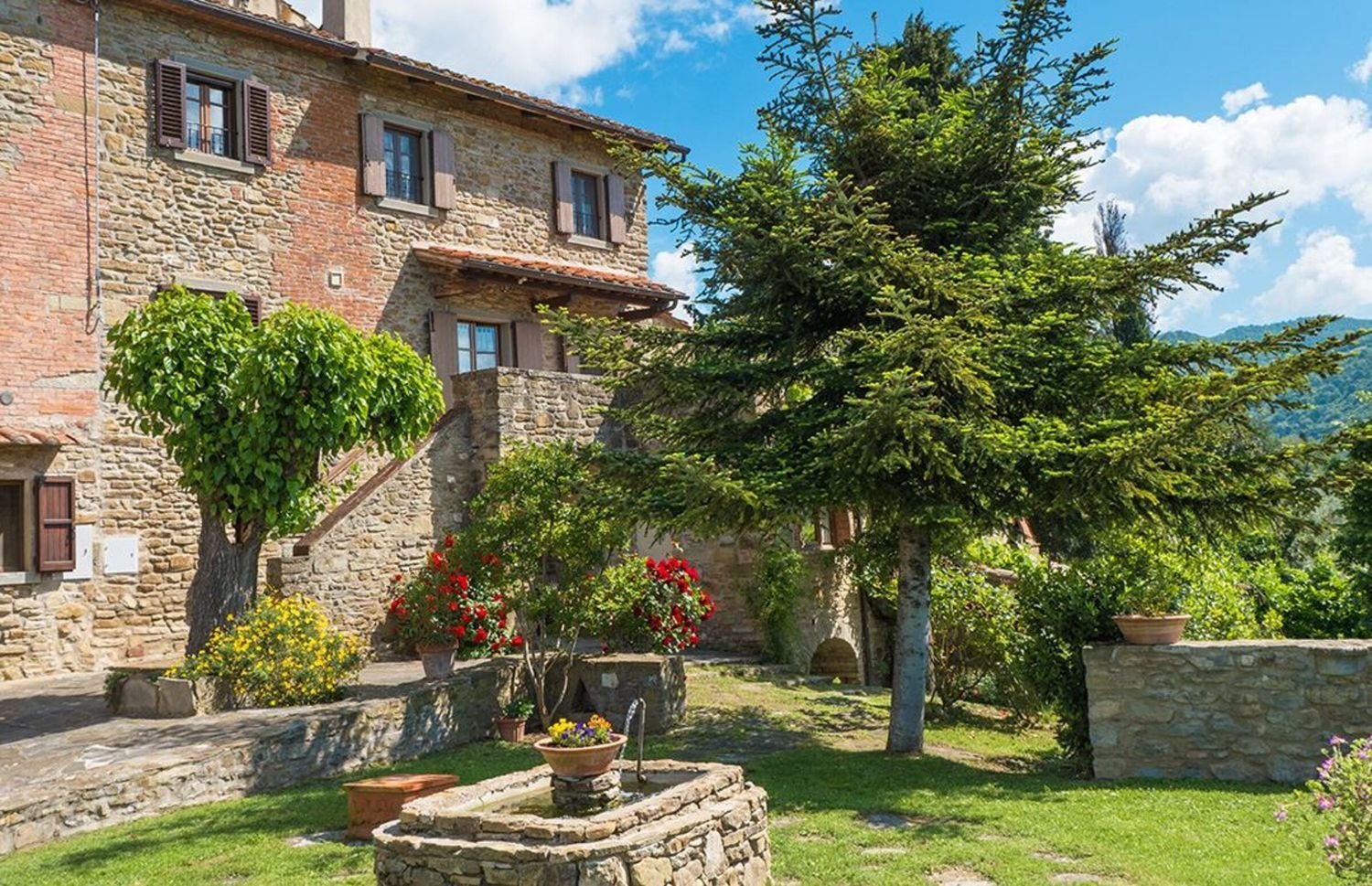 12 rooms Villa in Castiglion Fiorentino, Italy No. 57208