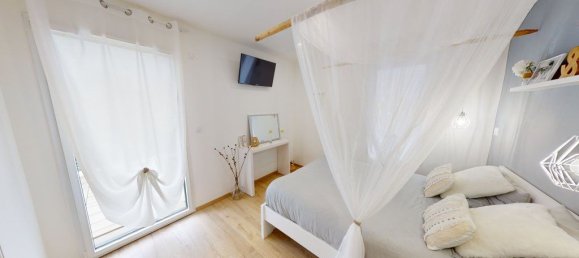 3 bedrooms House in Unieux, France No. 264068 20