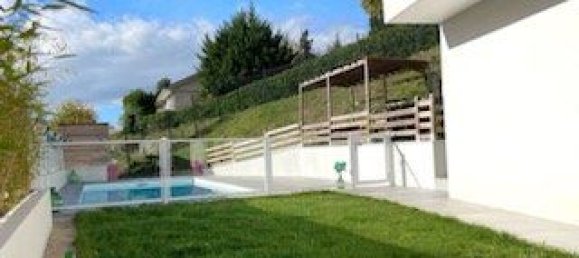 3 bedrooms House in Unieux, France No. 264068 5