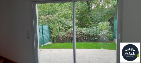 Casa de 2 dormitorios en Pierres, France No. 72059 3