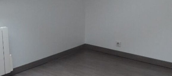 Casa de 2 dormitorios en Pierres, France No. 72059 9