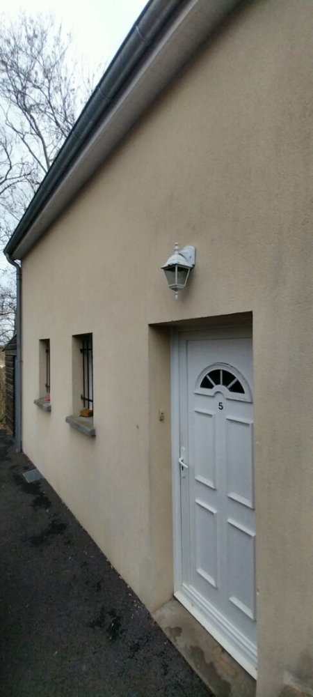 Casa de 2 dormitorios en Pierres, France No. 72059