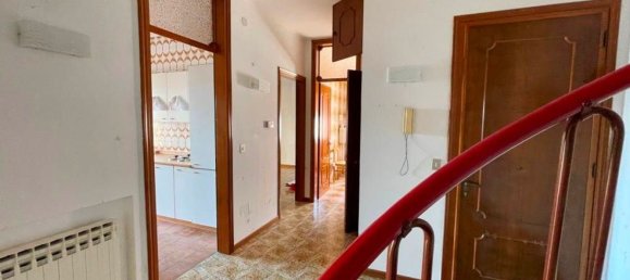 7 rooms Apartment in Chioggia, Italy No. 155053 5