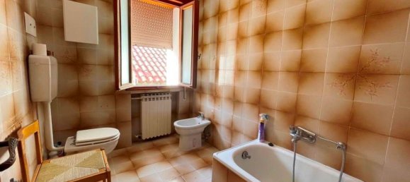 7 rooms Apartment in Chioggia, Italy No. 155053 9