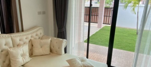 3 bedrooms Cafe / restaurant in Bang Lamung, Thailand No. 8969 12