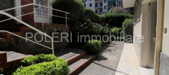 6 rooms Apartment in Genoa, Italy No. 272396 2