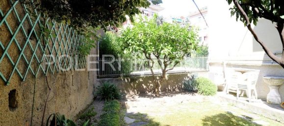 6 rooms Apartment in Genoa, Italy No. 272396 42