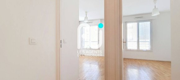 3 bedrooms Apartment in Colombes, France No. 175639 7