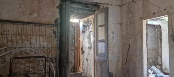 Дом с 1 спальней в Ачи Кастелло, Италия № 300045 17