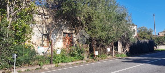 Дом с 1 спальней в Ачи Кастелло, Италия № 300045 3