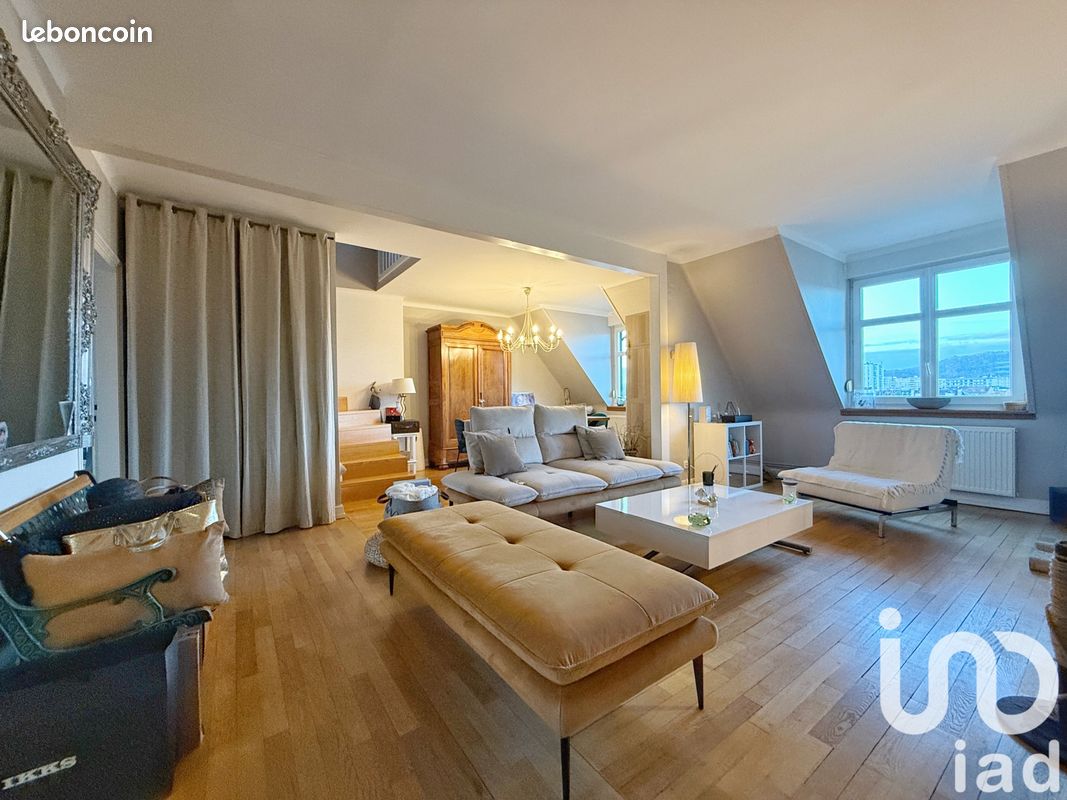 2 bedrooms Duplex in Thionville, France No. 40575