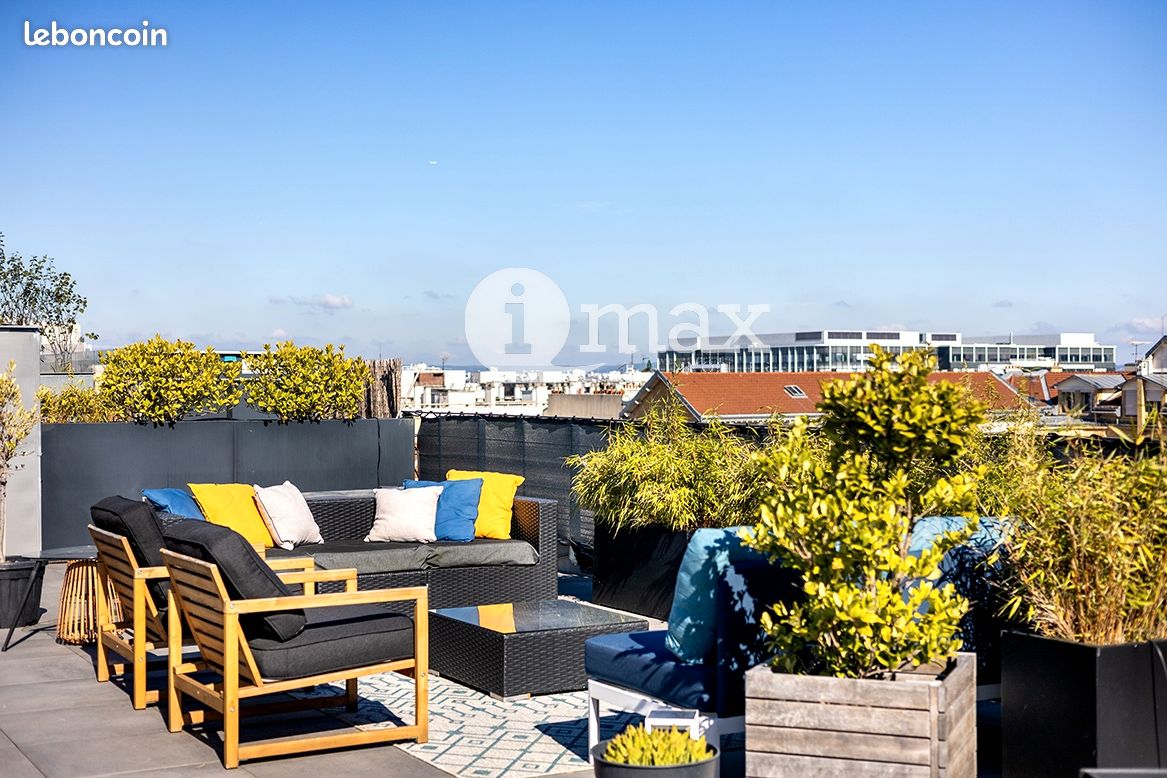 3 غرف نوم منزل ذو طابقين في Levallois-Perret, France رقم 145279