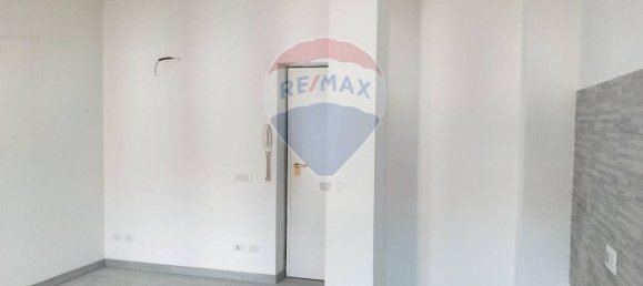 2-salle Appartement à Magenta, Italy No. 236465 5