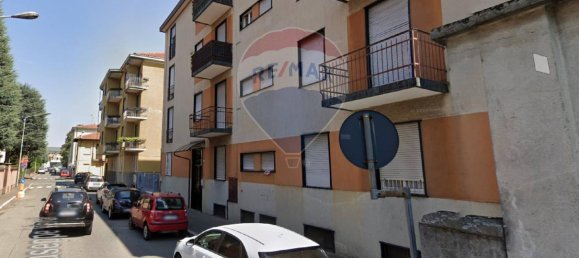 2-salle Appartement à Magenta, Italy No. 236465 12