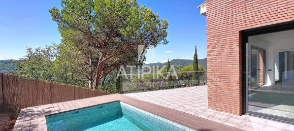 5 bedrooms House in Vallromanes, Spain No. 182747 2