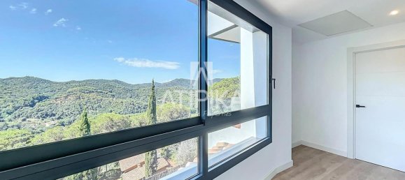 5 bedrooms House in Vallromanes, Spain No. 182747 16