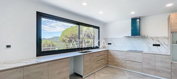 5 bedrooms House in Vallromanes, Spain No. 182747 18