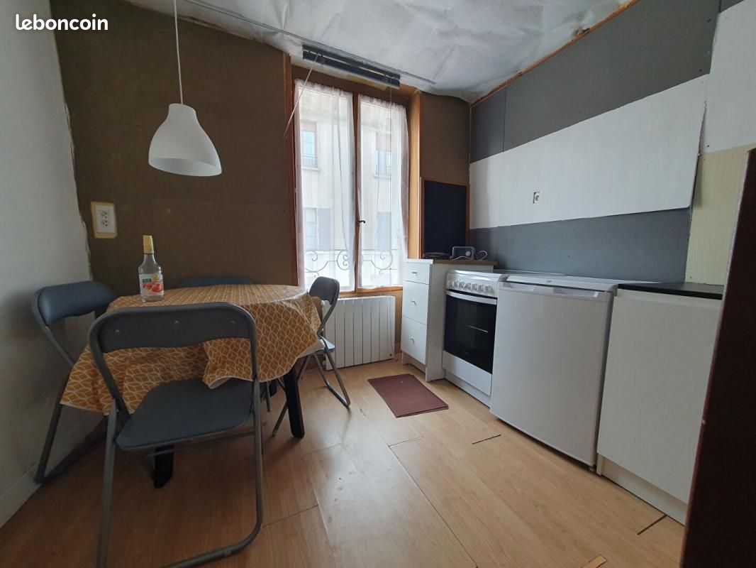 Casa T1 em Lempdes-sur-Allagnon, France N.º 208204