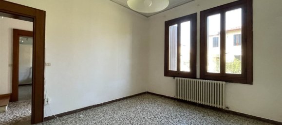 7 bedrooms House in Portogruaro, Italy No. 330175 4