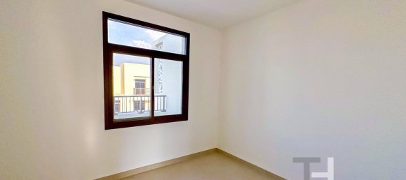 4 bedrooms Townhouse in Town Square, UAE No. 28591 15