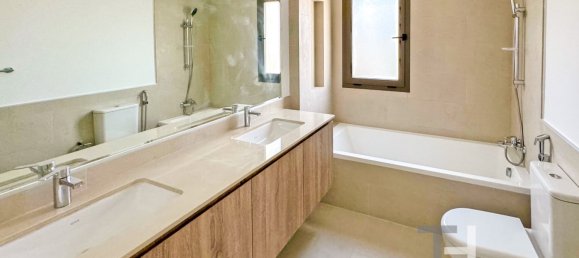 4 bedrooms Townhouse in Town Square, UAE No. 28591 13