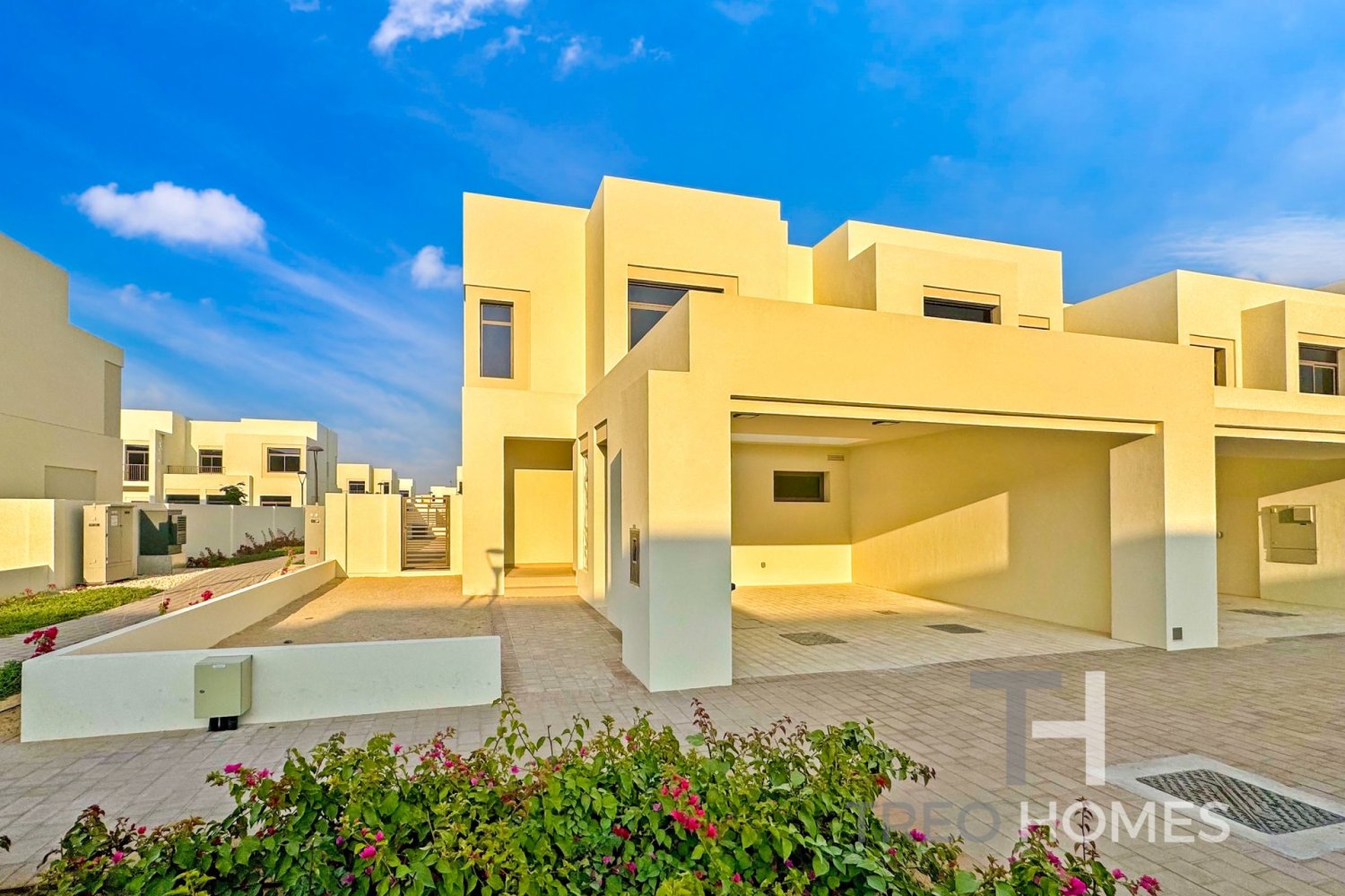 4 bedrooms Townhouse in Town Square, UAE No. 28591