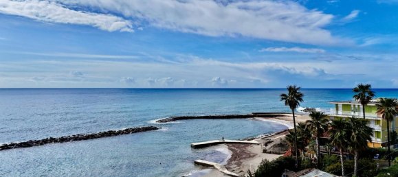 2 rooms Apartment in Sanremo, Italy No. 35108 3