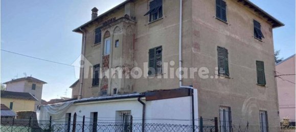 5 rooms Apartment in Stazzano, Italy No. 204463 4