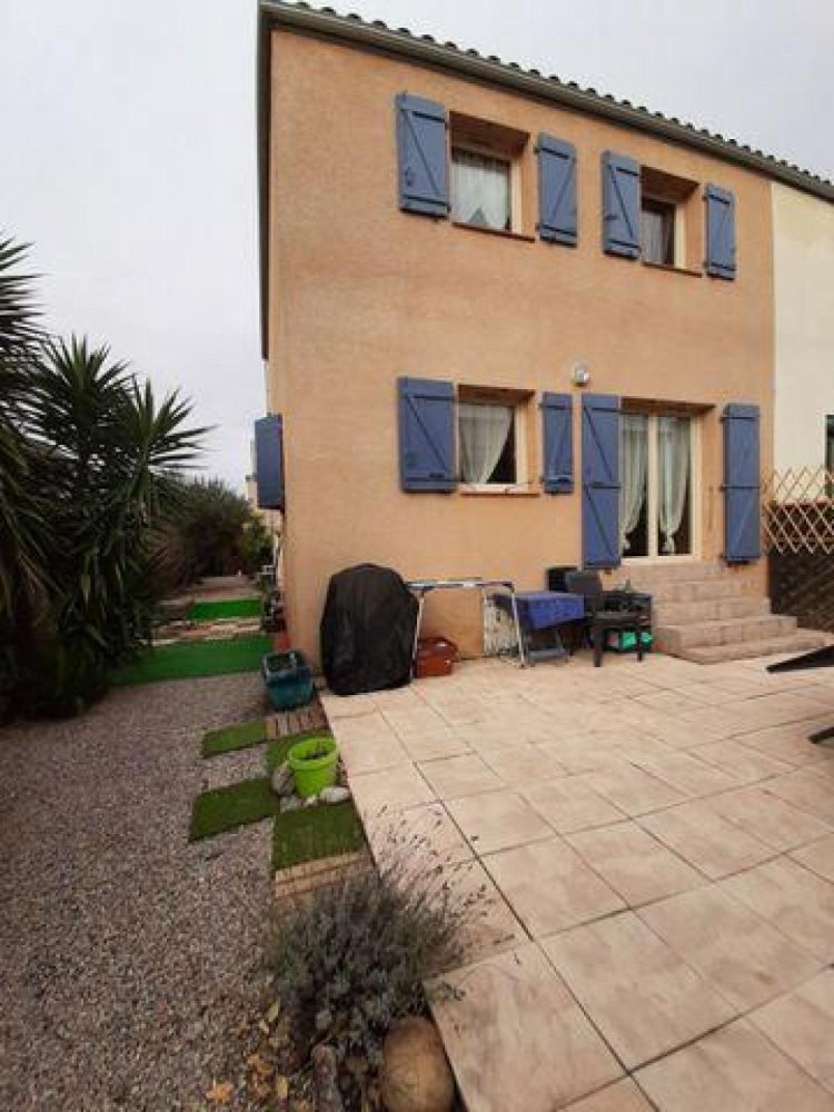 3 bedrooms House in Elne, France No. 31726