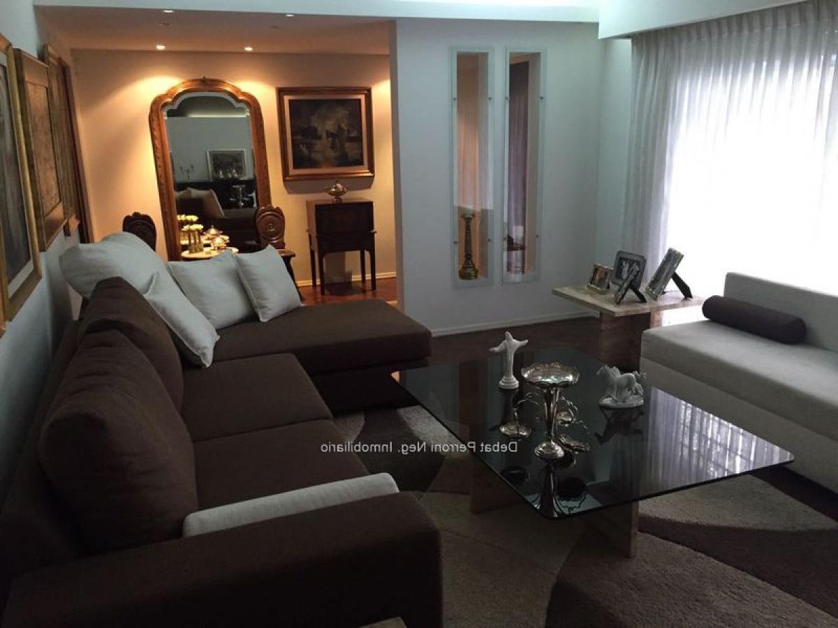 Дом с 4 спальнями в Монтевидео, Уругвай № 11216