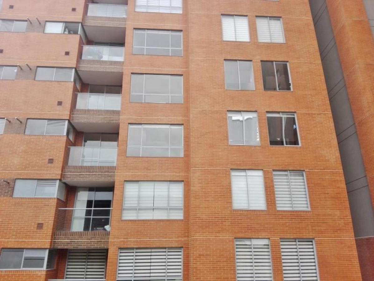 Дом с 3 спальнями в Богота, Колумбия № 14720