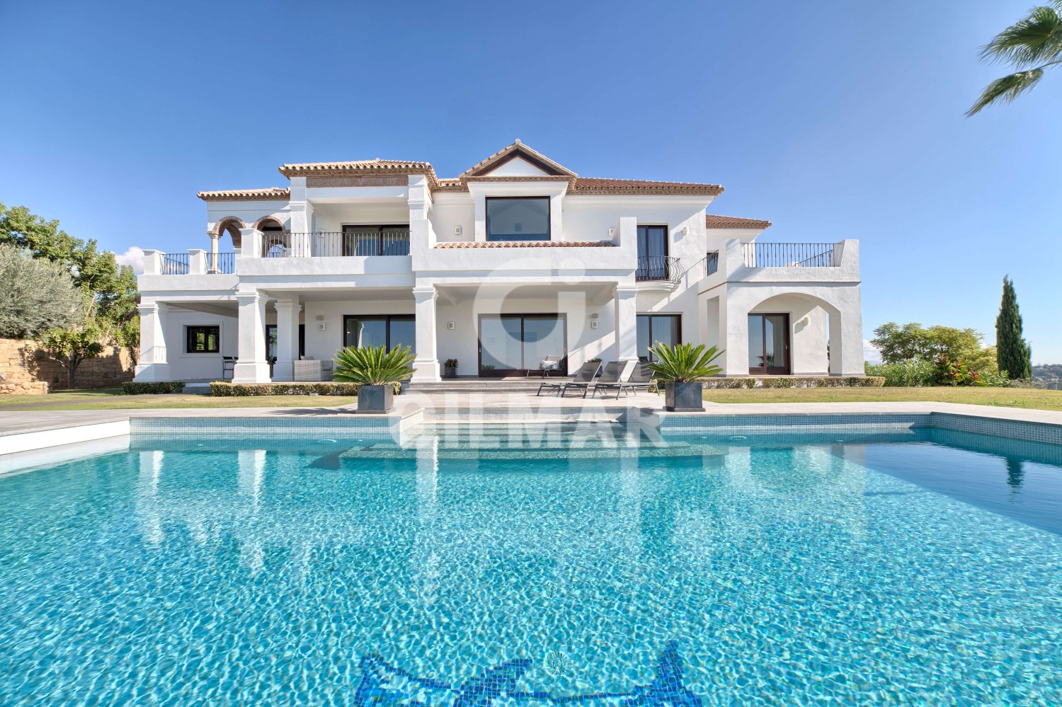 6 bedrooms Villa in Malaga, Spain No. 39364