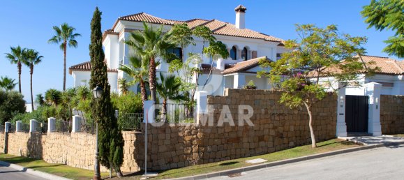6 bedrooms Villa in Malaga, Spain No. 39364 2