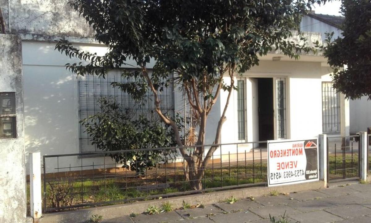 2 Schlafzimmer Haus in Tres de Febrero, Argentina, Nr. 62216