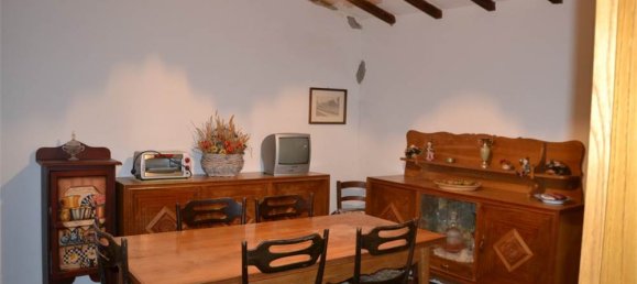 4 rooms House in Monticiano, Italy No. 111614 8