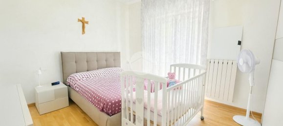 4 rooms Apartment in Foggia, Italy No. 261635 12