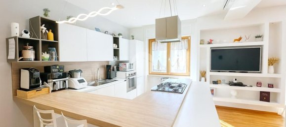 4 rooms Apartment in Foggia, Italy No. 261635 8