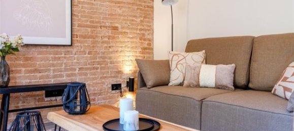 Apartamento de 3 dormitorios en Eixample, Spain No. 182329 2