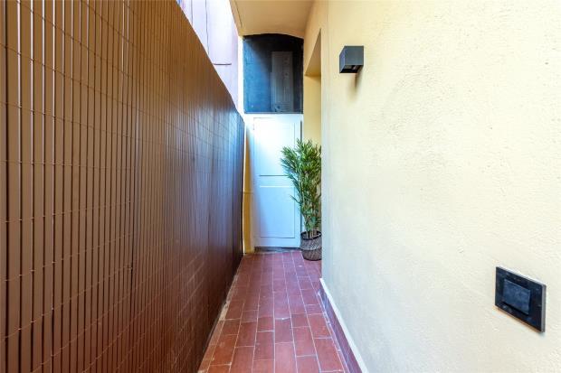 Apartamento de 3 dormitorios en Eixample, Spain No. 182329