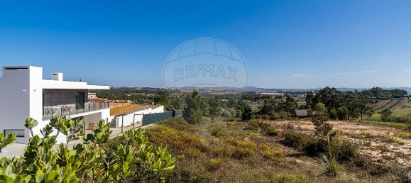 3 bedrooms House in Torres Vedras, Portugal No. 33575 13