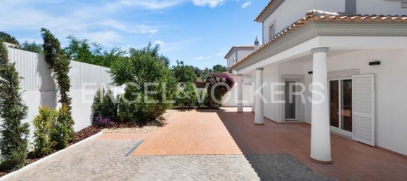 4 bedrooms Villa in Loule, Portugal No. 123810 12