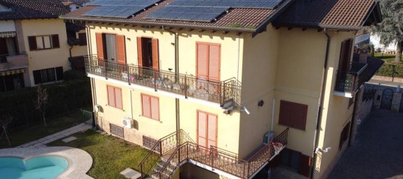 8 rooms Villa in Bellusco, Italy No. 24387 3