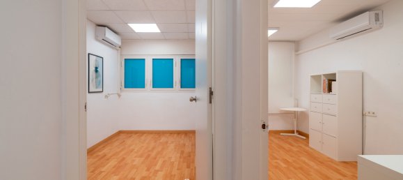 Gewerbliche Immobilie in Barcelona, Spain 62m², Nr. 171810 2