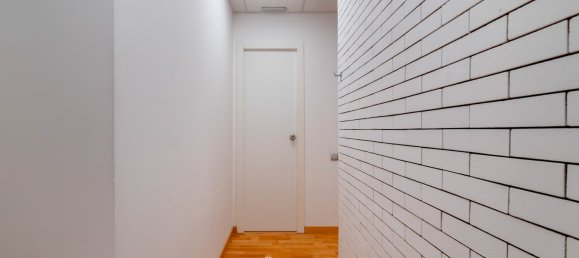 Gewerbliche Immobilie in Barcelona, Spain 62m², Nr. 171810 8
