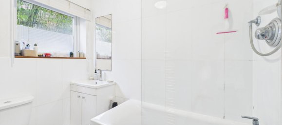 1 bedroom Apartment in Beckenham, United Kingdom No. 919 8