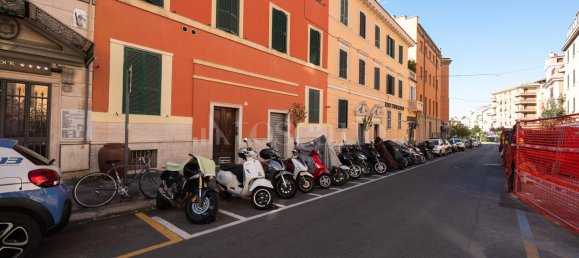 Casa de 6 divisões em Rome, Italy N.º 285126 19