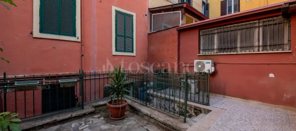 Casa de 6 divisões em Rome, Italy N.º 285126 2