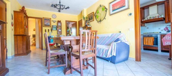 5غرفة شقة في Rosignano Marittimo, Italy رقم 22469 3